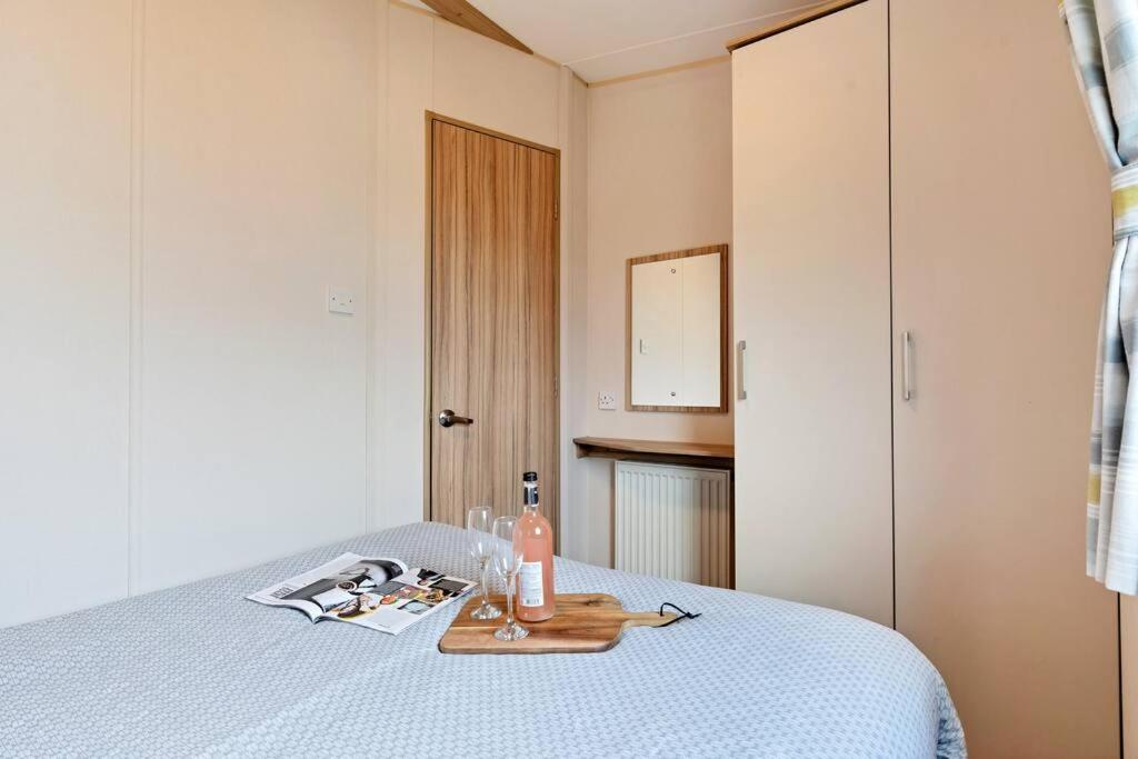 Tattershall Lakes: Sally'S Superior Stay Zewnętrze zdjęcie